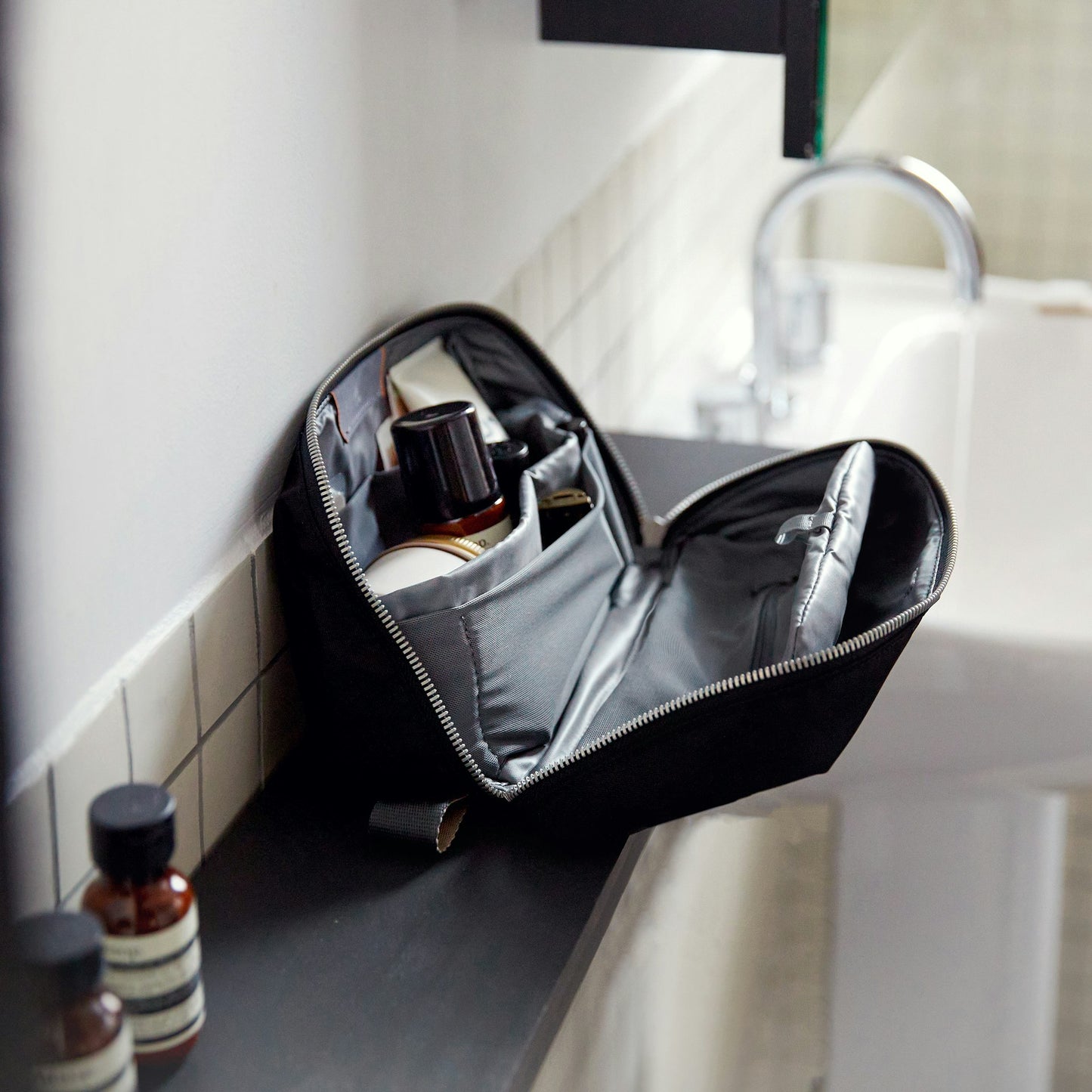 Toiletry Kit Plus - US 0861