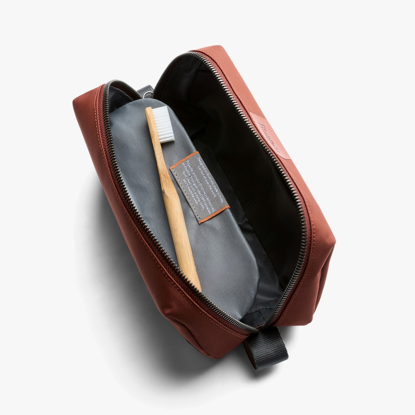 Toiletry Kit - US 3841