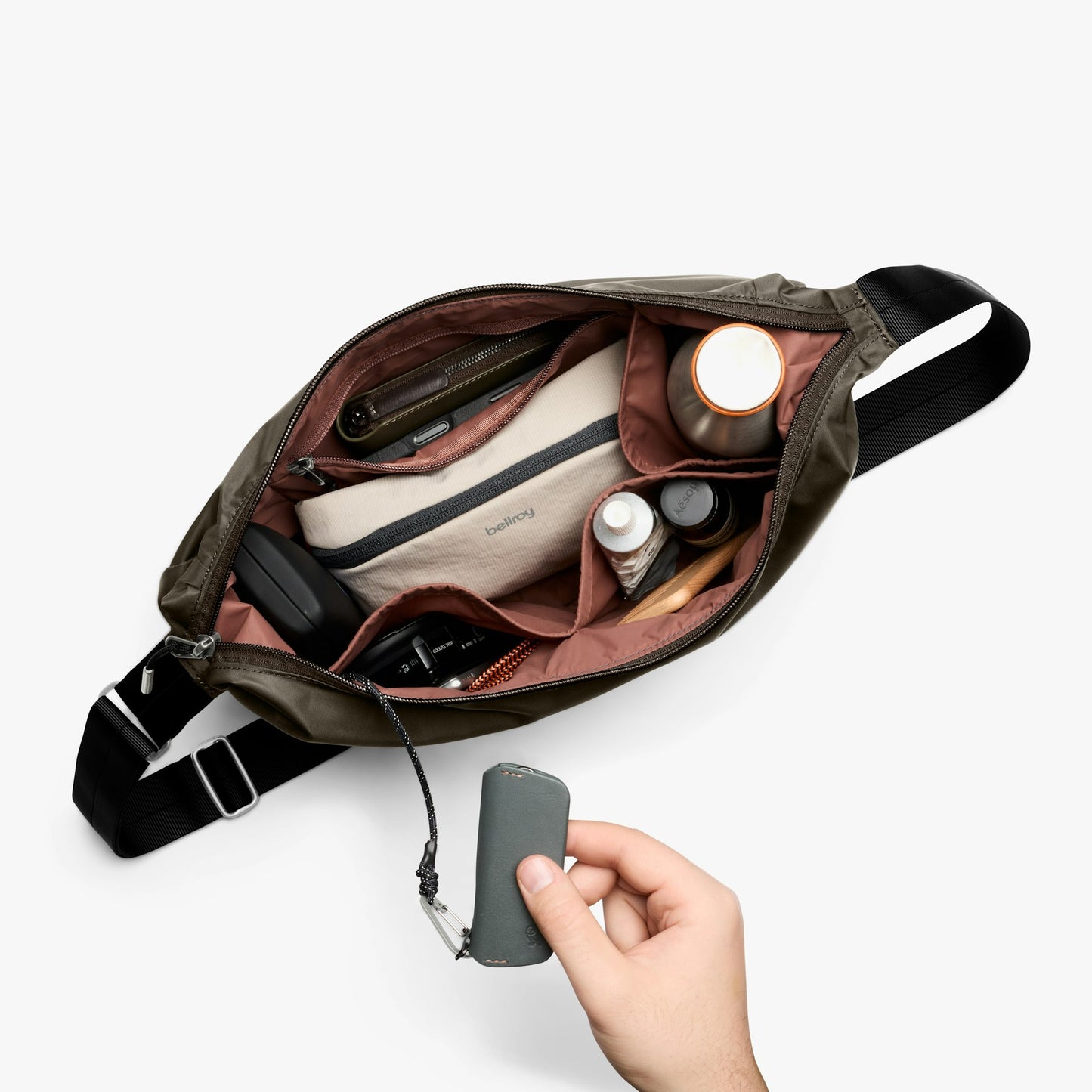 Laneway Crescent Bag 7L - US 0242
