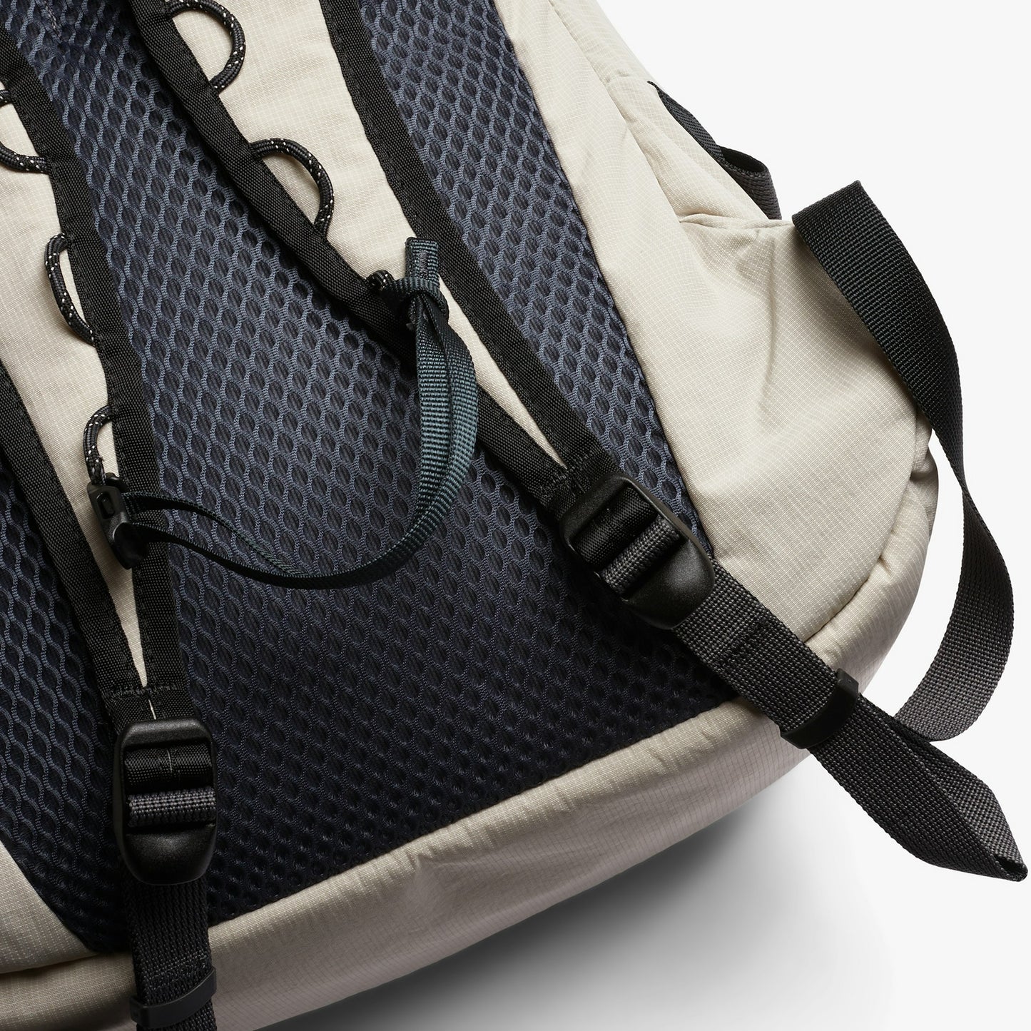 Lite Daypack - US 6784
