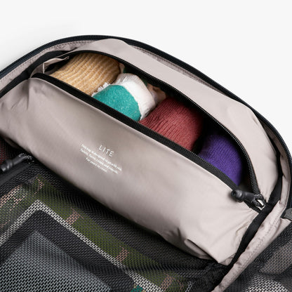 Lite Travel Pack 30L - US 9281