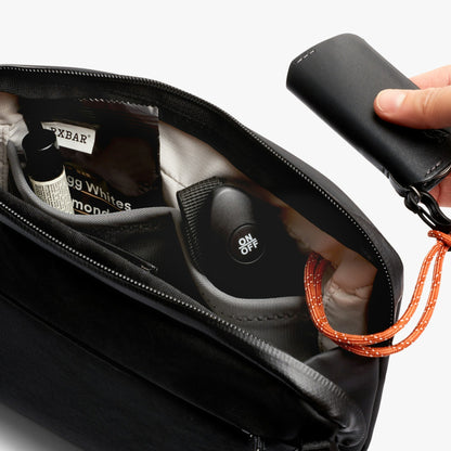 Venture Travel Crossbody - US 8589
