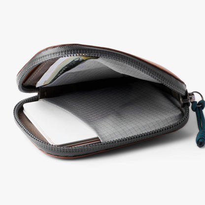 Venture Card Pocket - US 9620