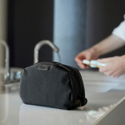 Toiletry Kit - US 4829