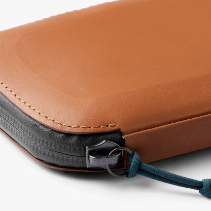 Venture Phone Pocket - US 3480